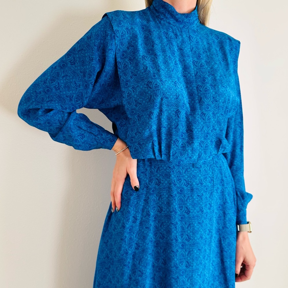 Vintage Liz Claiborne blue print long sleeve 100% silk midi dress - Picture 6 of 15
